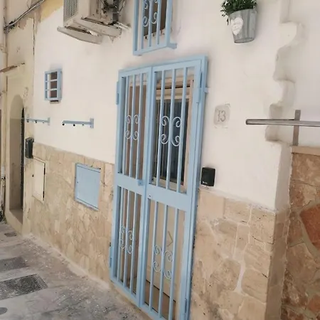 Casa Aurora Centro Storico Apartment